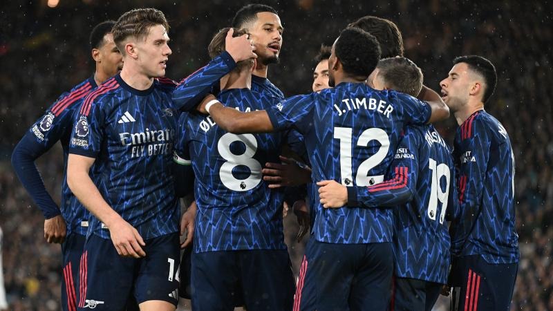 继续低迷13中4，火箭队4号位打没信心，卡佩拉跌出轮换，交易太阳赚了